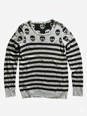 Hot Topic Skull & Grey & Black Stripe Girls Junior Sweater Large Halloween